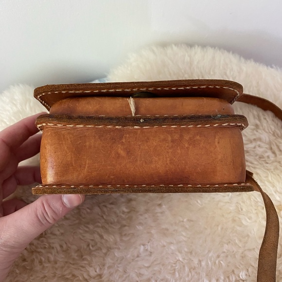 Vintage Celestial Leather Crossbody Purse - Picture 3 of 13